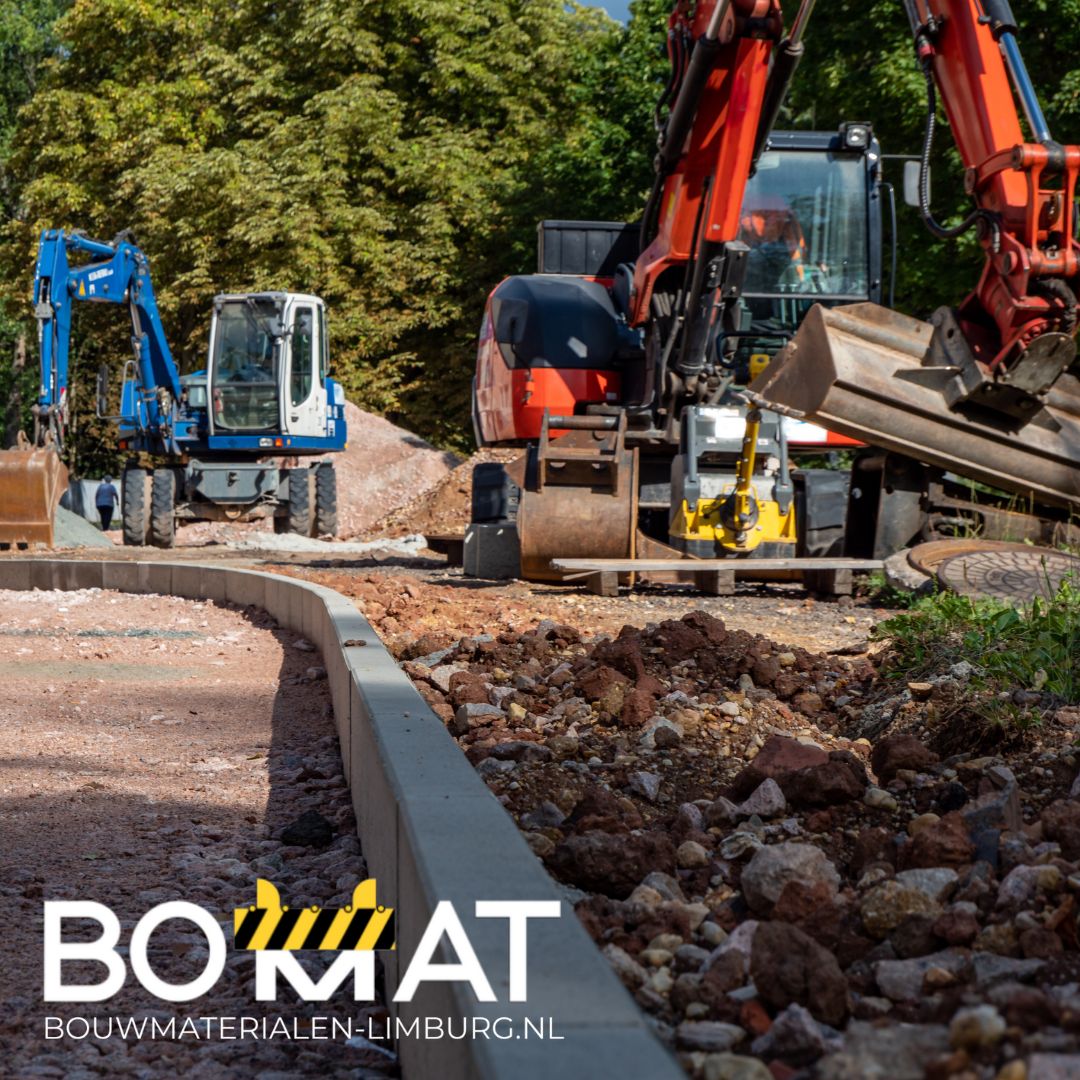 Zakelijk een bouwmachine leasen in Limburg wordt steeds populairder onder bedrijven die flexibel willen investeren. Bij Bouwmaterialen Limburg kunt u snel en eenvoudig een lease-aanvraag doen voor onder andere aanhangers, shovels, minigravers, dumpers, verreikers en andere bouwmachines. Heeft u al een geschikte machine gevonden bij een dealer, op Marktplaats of in Duitsland, dan kijken wij graag mee naar de lease-mogelijkheden. Op basis van uw KVK-nummer en de gewenste machine ontvangt u snel een passend voorstel. Zo houdt u uw werkkapitaal beschikbaar en kunt u toch direct beschikken over het juiste materieel voor uw werkzaamheden.